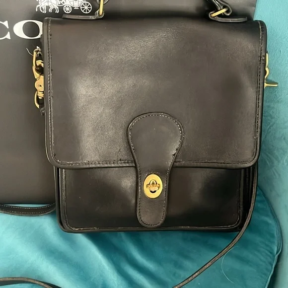 Coach 1992 Vintage Station Bag - Picture 2 of 13